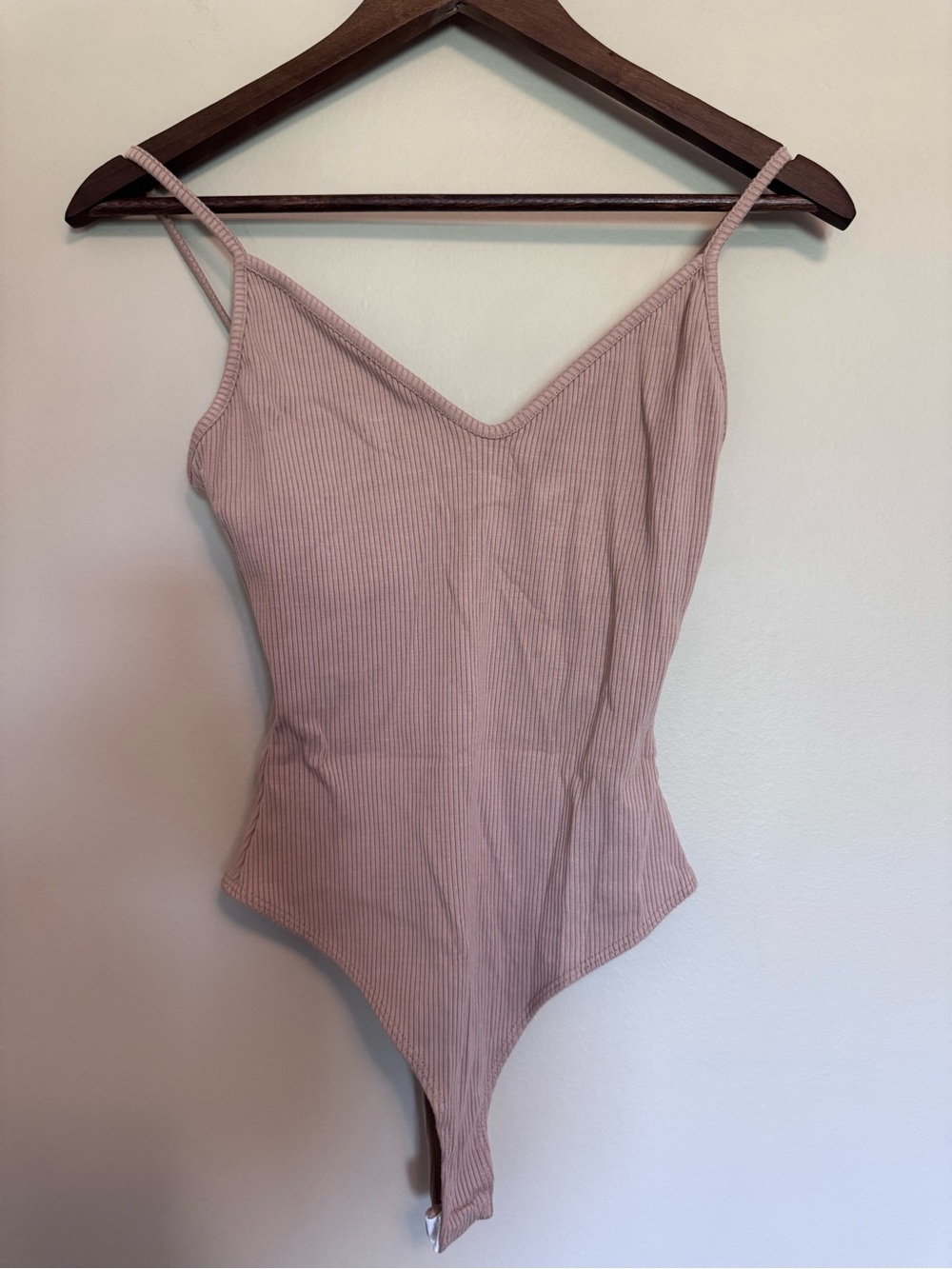 Lulu’s Talula Tan Ribbed V-Neck Cami Bodysuit